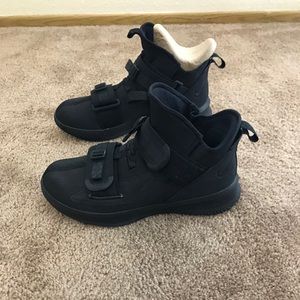 Lebron Soldier XIII SFG